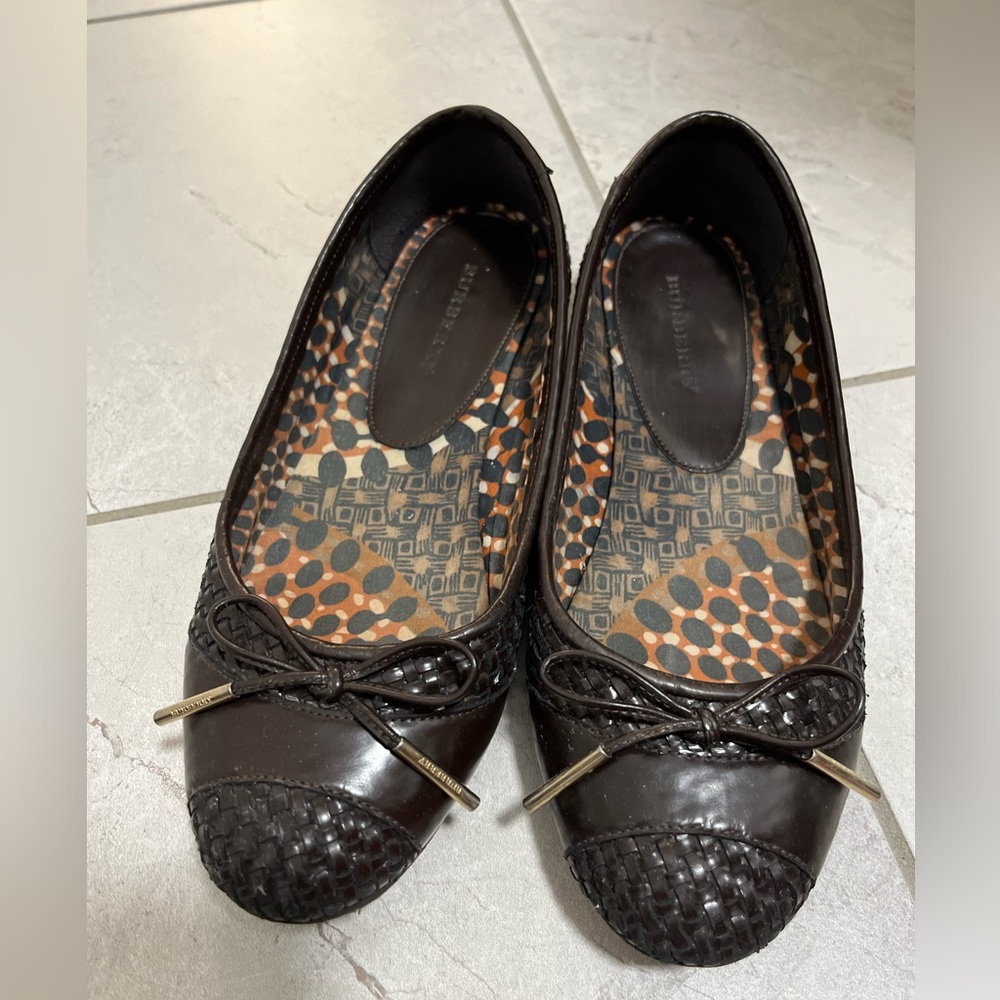Authentic Burberry flat